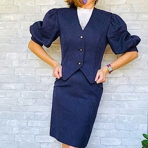 VTG 80s embroidered dark purple silk puff-sleeve blazer & skirt set, W size 4